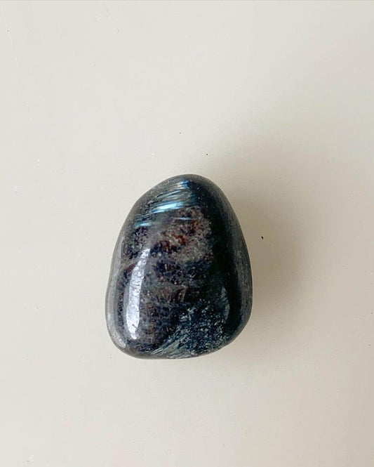 Arfvedsonite Tumble Stone